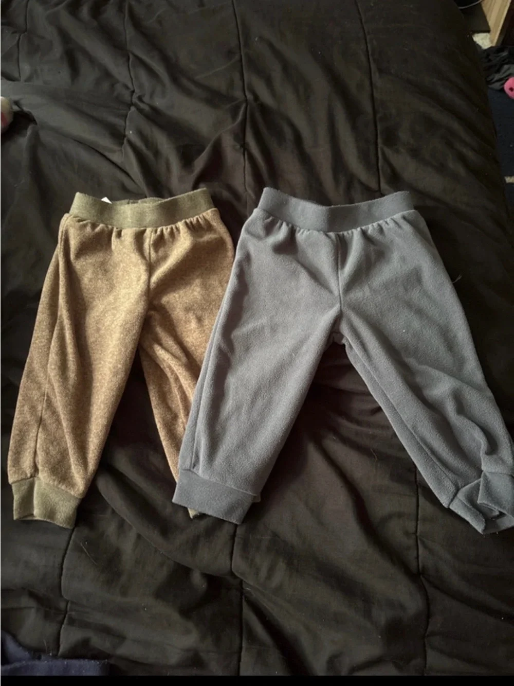 Carter’s Fleece Bottoms (12M)